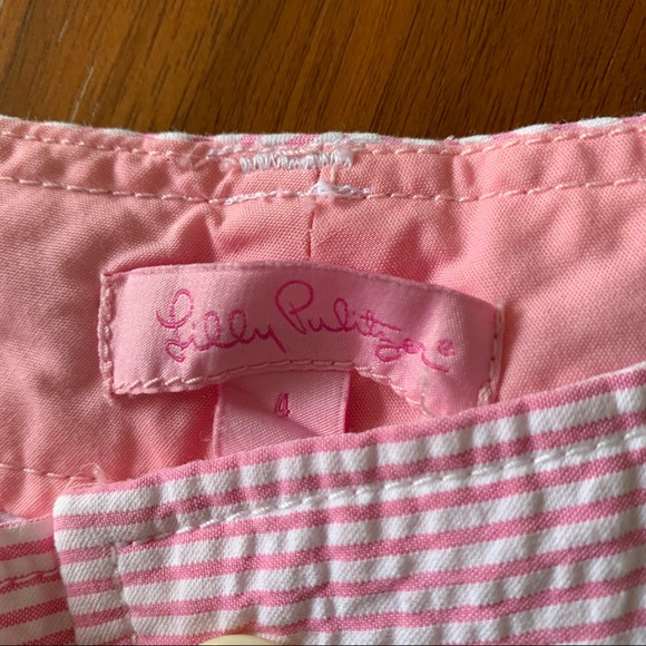 Lilly Pulitzer pink & white seersucker shorts 4 - Picture 5 of 5